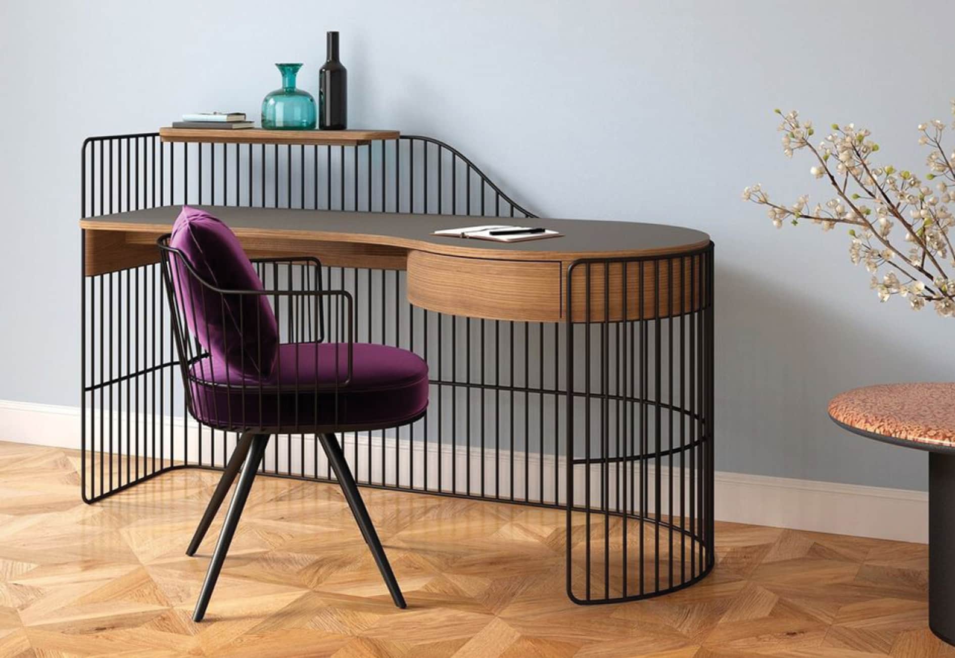 Petit bureau en forme Libre by Charlotte Perriand for Cassina Pro