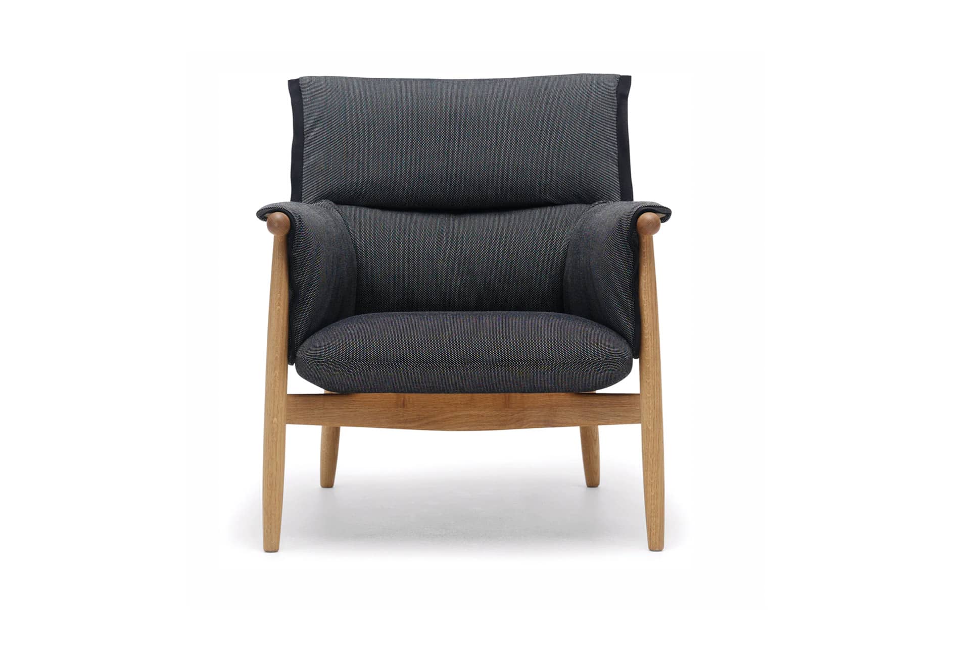 QS ARMCHAIR E015 EMBRACE